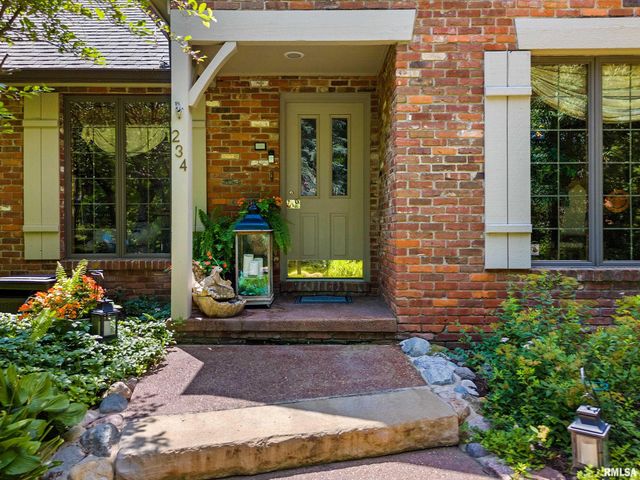 234 W WINDFLOWER Way, Dunlap, IL 61525