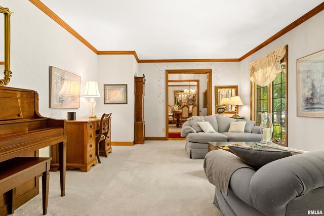 234 W WINDFLOWER Way, Dunlap, IL 61525