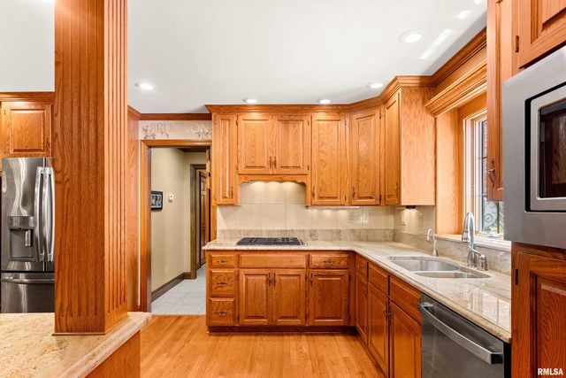 234 W WINDFLOWER Way, Dunlap, IL 61525