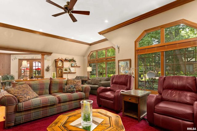 234 W WINDFLOWER Way, Dunlap, IL 61525