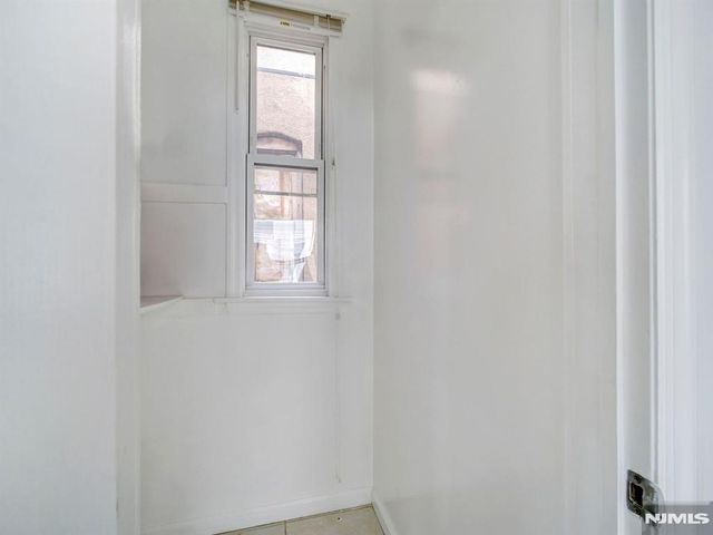 147 Huntington Terrace 143, Newark, NJ 07112