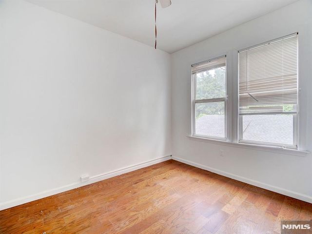 147 Huntington Terrace 143, Newark, NJ 07112