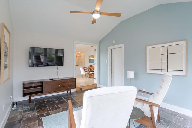 1601 E Ruby Lane, Bloomington, IN 47401