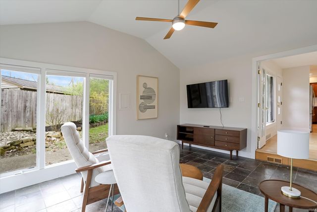 1601 E Ruby Lane, Bloomington, IN 47401