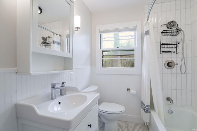 1601 E Ruby Lane, Bloomington, IN 47401