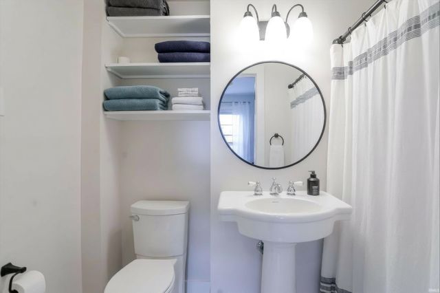 1601 E Ruby Lane, Bloomington, IN 47401