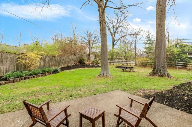 1601 E Ruby Lane, Bloomington, IN 47401