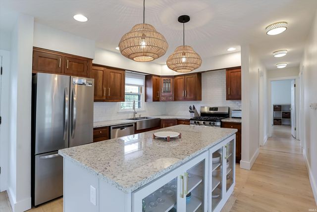 1601 E Ruby Lane, Bloomington, IN 47401