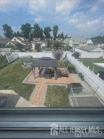 1160 Roosevelt Avenue, Carteret, NJ 07008