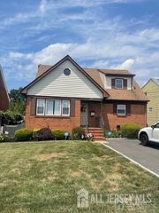 1160 Roosevelt Avenue, Carteret, NJ 07008