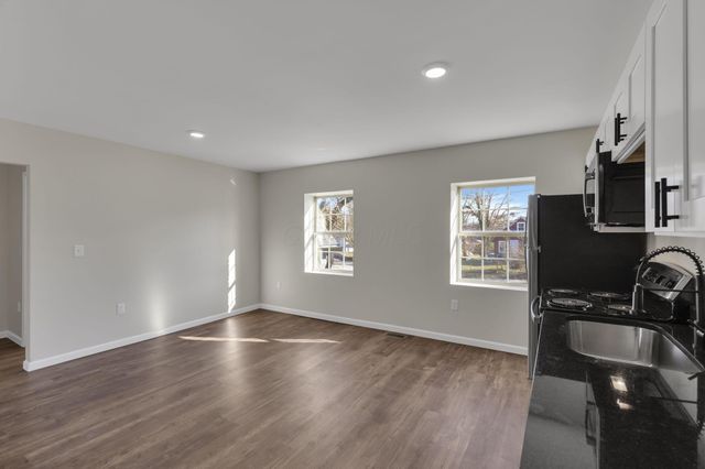 2080-2090 E 5th Avenue, Columbus, OH 43219