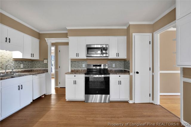 5432 Sandstone Drive, Fayetteville, NC 28311