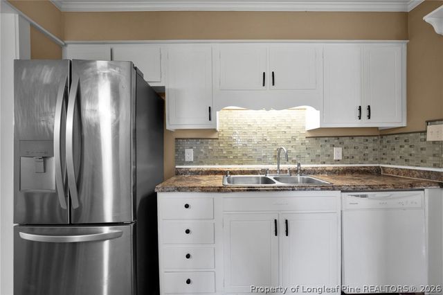 5432 Sandstone Drive, Fayetteville, NC 28311