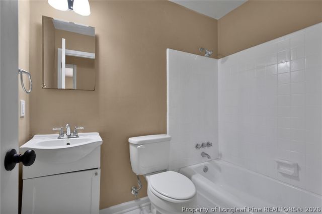 5432 Sandstone Drive, Fayetteville, NC 28311