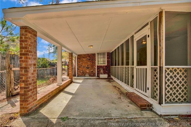 5432 Sandstone Drive, Fayetteville, NC 28311