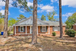 5432 Sandstone Drive, Fayetteville, NC 28311