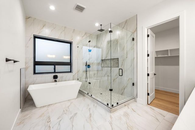 23517 Darkhorse Dr, Auburn, CA 95602