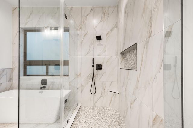 23517 Darkhorse Dr, Auburn, CA 95602