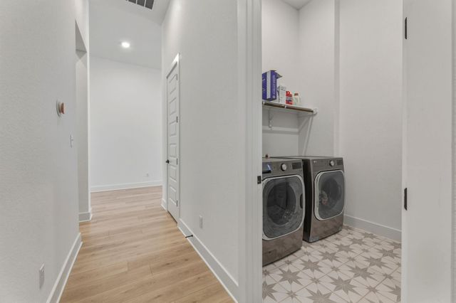 2941 Delaware ST, Leander, TX 78641