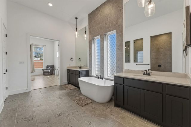 2941 Delaware ST, Leander, TX 78641