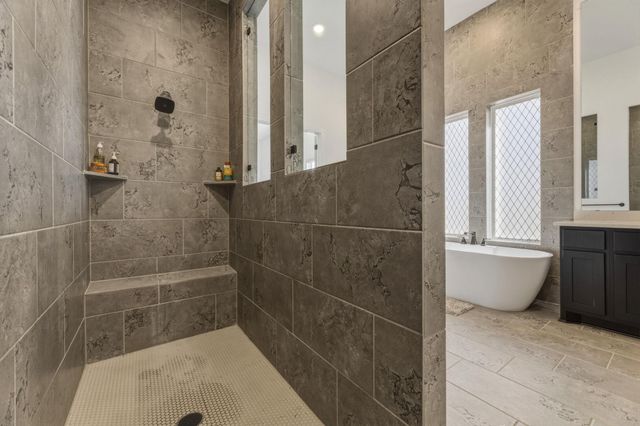 2941 Delaware ST, Leander, TX 78641