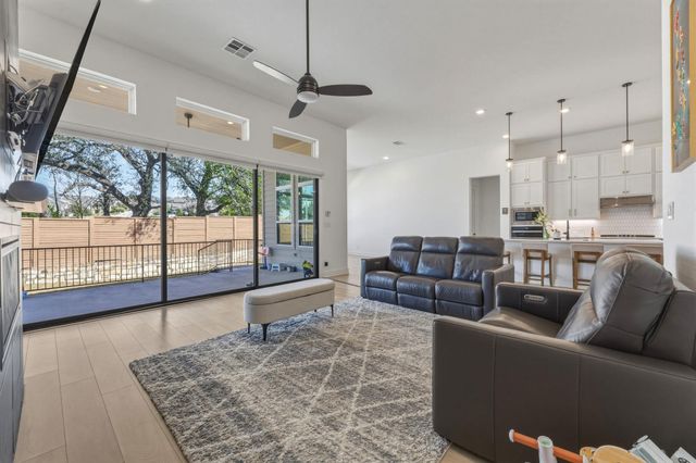 2941 Delaware ST, Leander, TX 78641