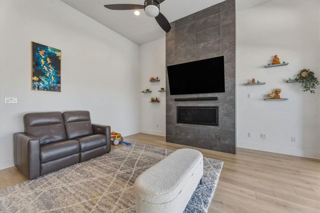 2941 Delaware ST, Leander, TX 78641