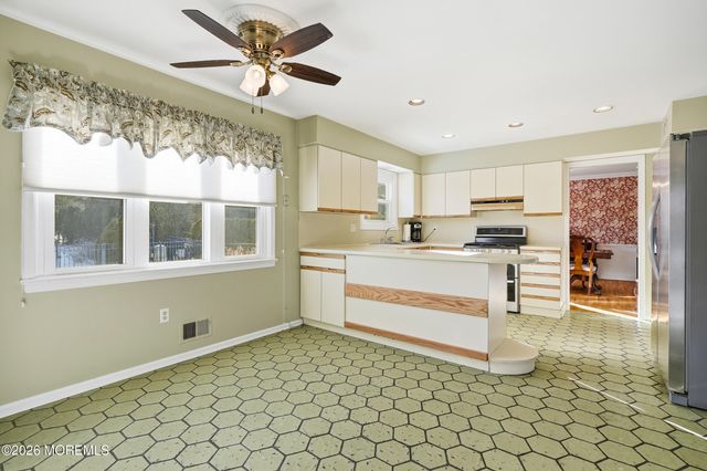 212 Bridlemere Avenue, Interlaken, NJ 07712