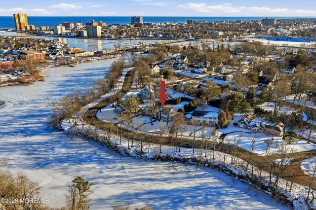 212 Bridlemere Avenue, Interlaken, NJ 07712