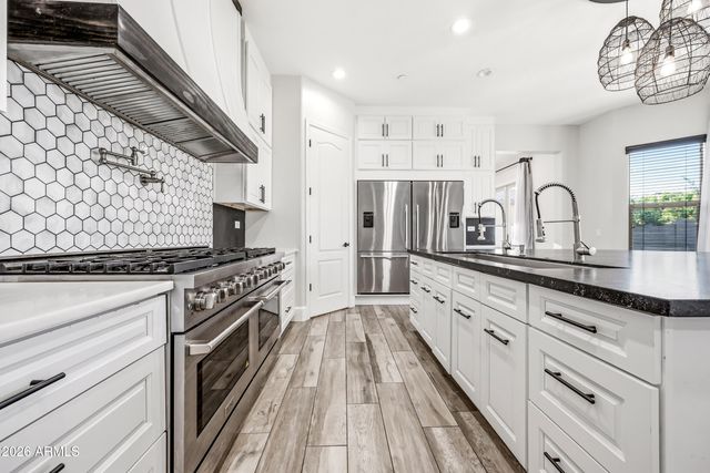 17962 W MONTECITO Avenue, Goodyear, AZ 85395