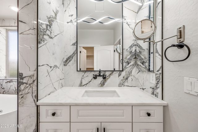 17962 W MONTECITO Avenue, Goodyear, AZ 85395