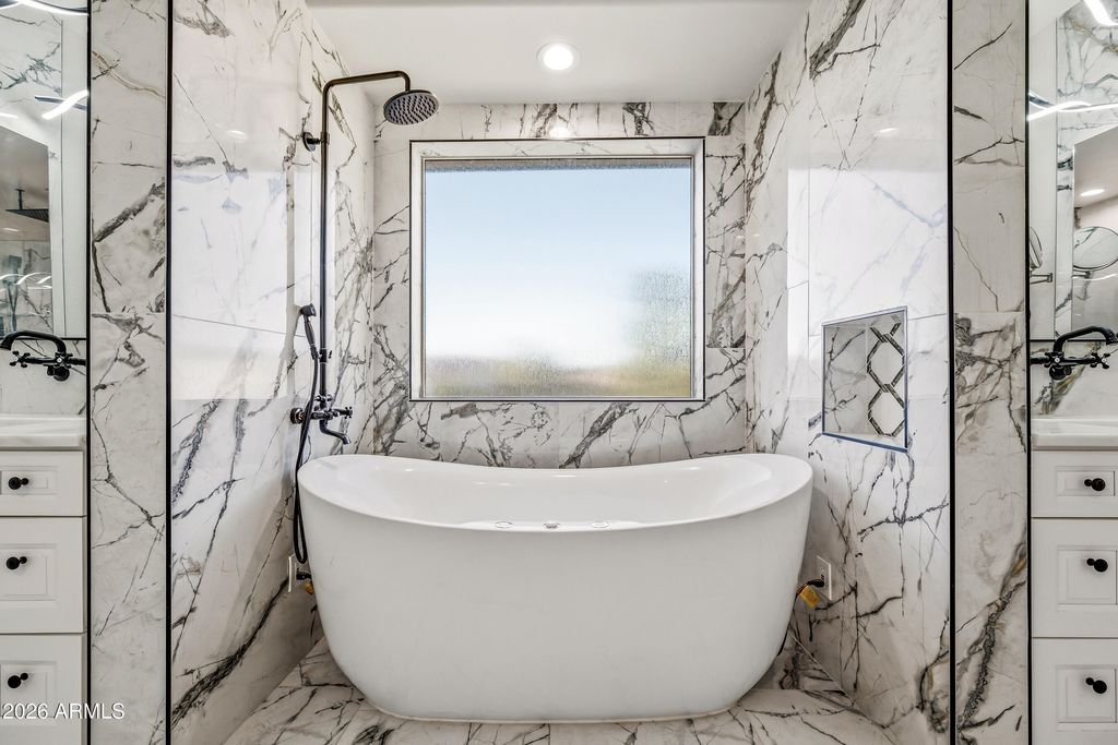 Image 39 of property listing at 17962 W MONTECITO Avenue, Goodyear, AZ 85395