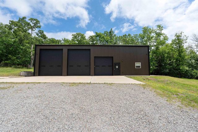 2560 Diamond Bluff Road, Quitman, AR 72131