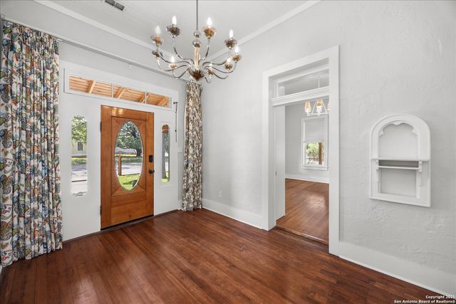 504 6th, Comfort, TX 78013