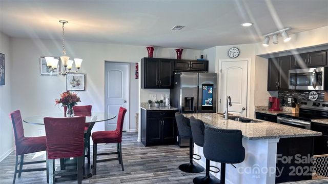 102 Roseborough Road, Grover, NC 28073