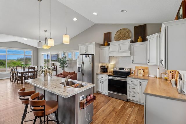 3002 Kernel Lane, Adel, IA 50003