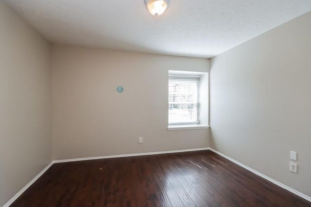 502 Hildred Avenue, Conroe, TX 77303