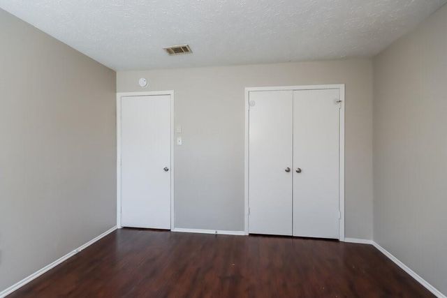 502 Hildred Avenue, Conroe, TX 77303