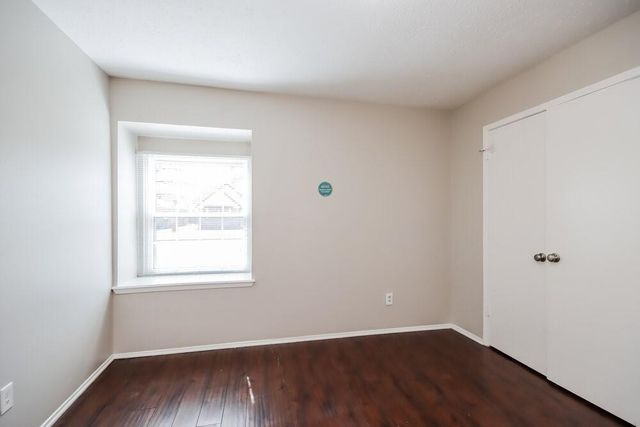502 Hildred Avenue, Conroe, TX 77303