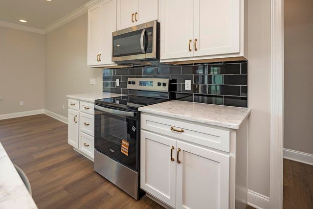 7962 N Lee Highway, Cleveland, TN 37312