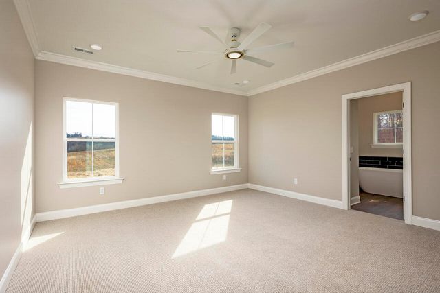 7962 N Lee Highway, Cleveland, TN 37312