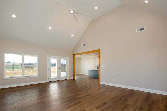 7962 N Lee Highway, Cleveland, TN 37312