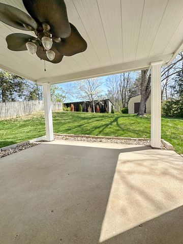 139 S Richview Rd, Clarksville, TN 37043