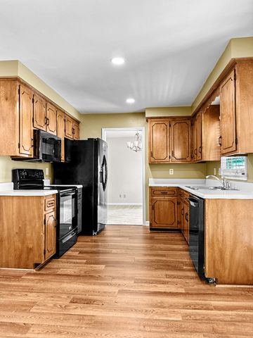 139 S Richview Rd, Clarksville, TN 37043