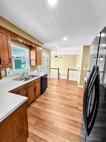 139 S Richview Rd, Clarksville, TN 37043