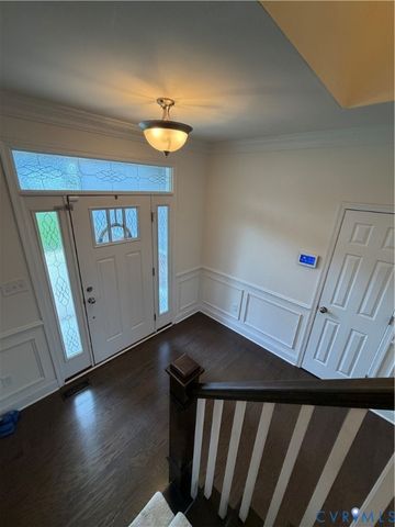 12146 Elnora Ln, Glen Allen, VA 23059
