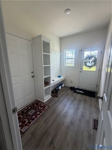 12146 Elnora Ln, Glen Allen, VA 23059