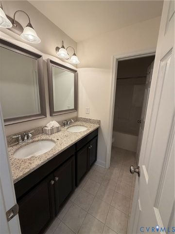 12146 Elnora Ln, Glen Allen, VA 23059