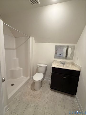 12146 Elnora Ln, Glen Allen, VA 23059