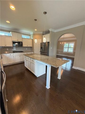 12146 Elnora Ln, Glen Allen, VA 23059